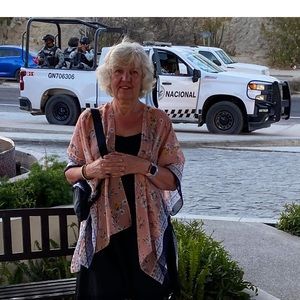 Meet your Posher, Eva